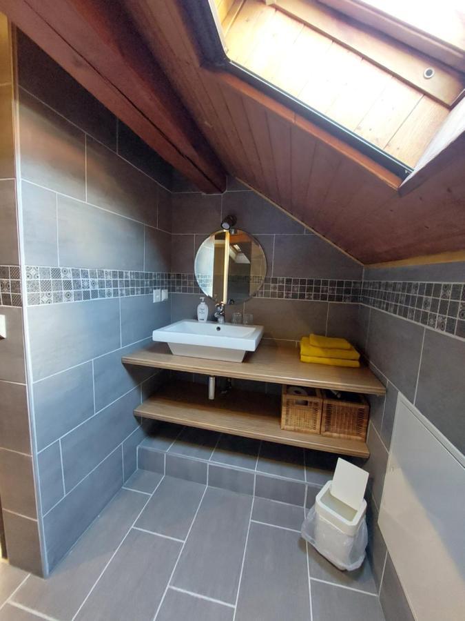 Bed and Breakfast Au Coeur Du Vignoble Sur Bursins Exterior foto
