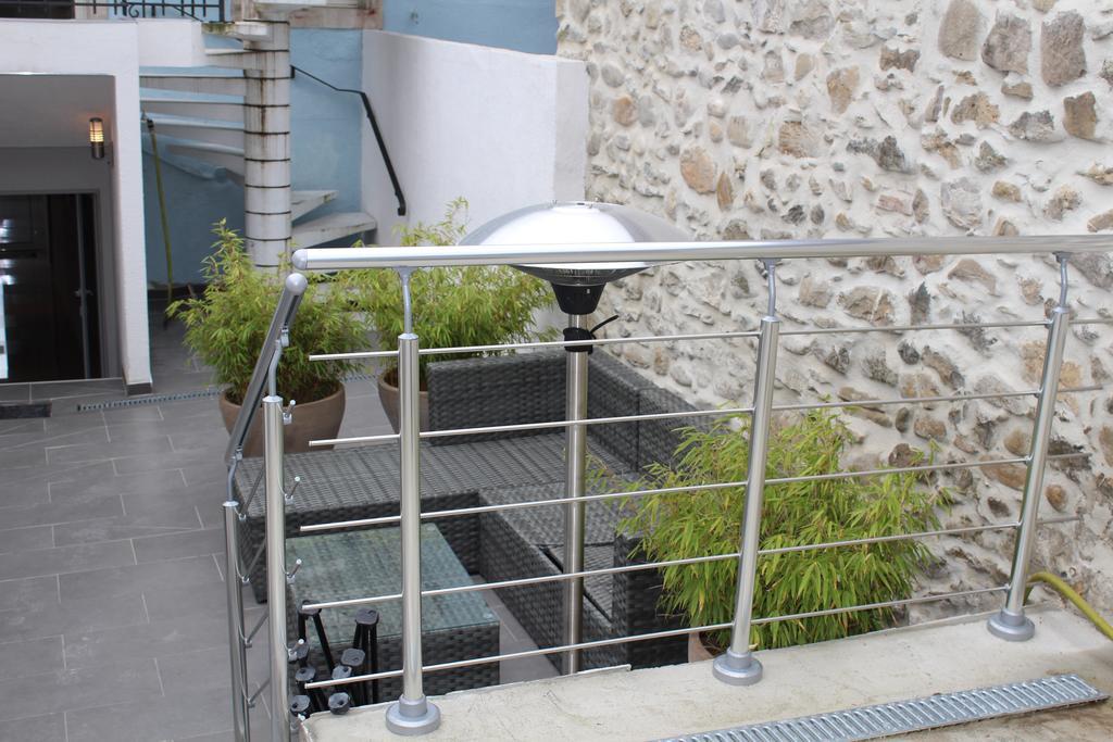 Bed and Breakfast Au Coeur Du Vignoble Sur Bursins Exterior foto